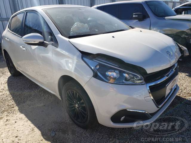 936CLHMZ1JB042931 PEUGEOT 208 Photo 1